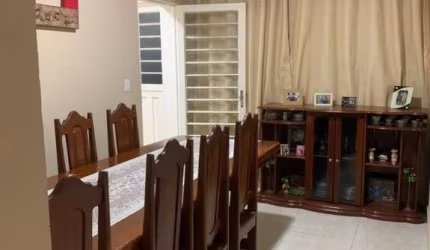 Casa 115 m2, Terreno de 580m2, 3 Quartos, 1 Suíte, Área de lazer,  2 Vagas Cobertas,  2 Descobertas, 2 Banheiros
