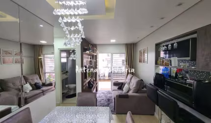 Apartamento com 02 dormitórios na Vila Cristina - Cód.: 11198.