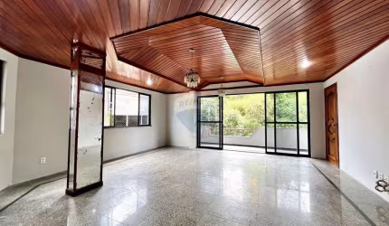 Aluguel - Apartamento com 4 Quartos - 200m² - Marco/ Belém