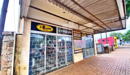 Sala comercial para locação na Avenida Papagaios no bairro Floresta, CASCAVEL PR.