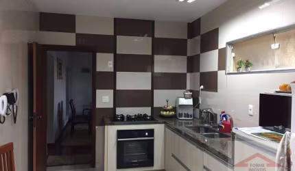 CASA A VENDA NO JARDIM ESTÁDIO DE 274 M2  EM JUNDIAÍ/SP.