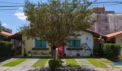 Casa com 4 dormitórios à venda, 250 m² por R$ 920.000,00 - Jardim Adriana - Guarulhos/SP