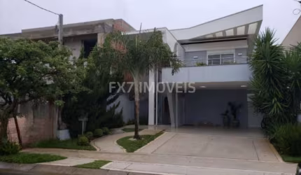 Casa no Swiss Park com fundo para a mata preservada em terreno de maior metragem