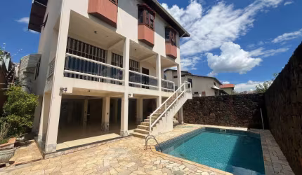 Casa à venda, 4 quartos, 3 suítes, 3 vagas, Centro - Piracicaba/SP