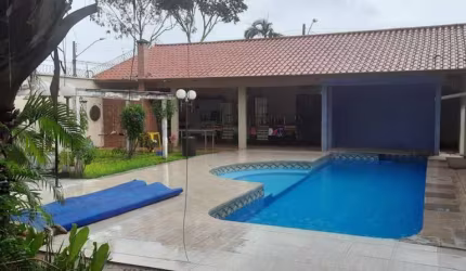 Casa para Venda em Goiânia, Recreio do Funcionário Público, 4 dormitórios, 2 suítes, 6 banheiros, 6 vagas