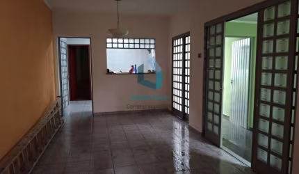 Casa à venda no bairro Vila Santana - Sorocaba/SP