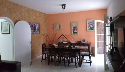Casa com 3 dormitórios à venda, 176 m² por R$ 840.000,00 - Indaiá - Caraguatatuba/SP