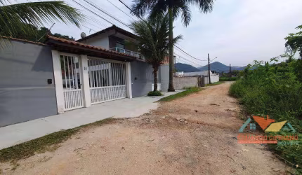 Sobrado com 2 dormitórios à venda, 100 m² por R$ 385.000,00 - Massaguaçu - Caraguatatuba/SP