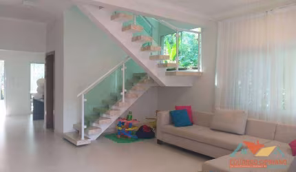 Casa com 4 dormitórios à venda, 257 m² por R$ 1.300.000,00 - Mococa - Caraguatatuba/SP