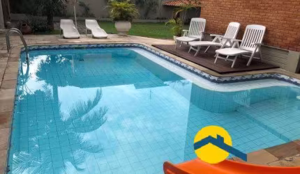 Linda casa  estilo colonial  pronta para morar  em Camboinhas.