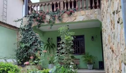 Casa com 3 quartos à venda na Rua Agílio Cruz de Souza, Serrano, Belo Horizonte por R$ 980.000