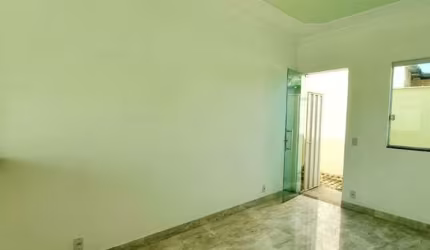 Casa com 2 quartos à venda na Rua Luiz Alves da Rocha, Porto Seguro, Ribeirão das Neves por R$ 180.000