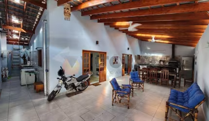Casa com 2 quartos, 150m², à venda em Caraguatatuba, Indaiá