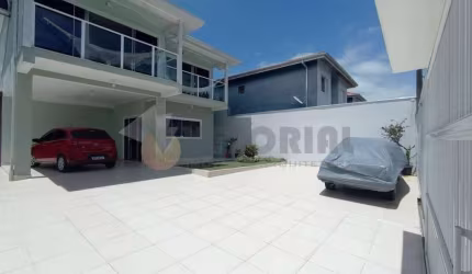Sobrado com 3 quartos, 220m², à venda em Caraguatatuba, Pontal de Santa Marina
