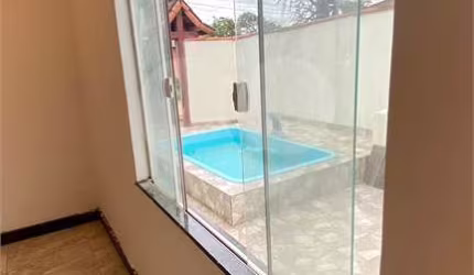 Casa com 3 quartos à venda em Maria Joaquina (tamoios) - RJ