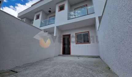 Sobrado com 2 quartos, 74 m², à venda por R$ 360.000,00 - Massaguaçu - Caraguatatuba/SP