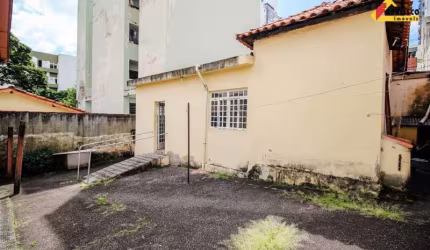 Casa à venda, 3 quartos, 2 vagas, Centro - Divinópolis/MG