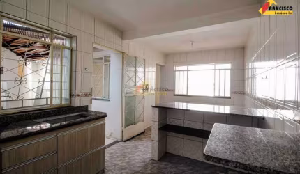 Casa à venda, 2 quartos, 2 vagas, Bom Pastor - Divinópolis/MG