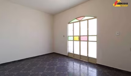Casa à venda, 5 quartos, 2 vagas, Jusa Fonseca - Divinópolis/MG