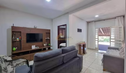 Casa à venda, 4 quartos, 1 suíte, 4 vagas, Antonio Fonseca - Divinópolis/MG