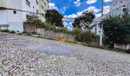 Lote localizado no bairro Santo Antônio