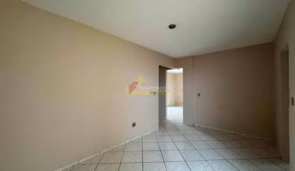 Apartamento para aluguel, 3 quartos, 1 suíte, 1 vaga, Interlagos - Divinópolis/MG
