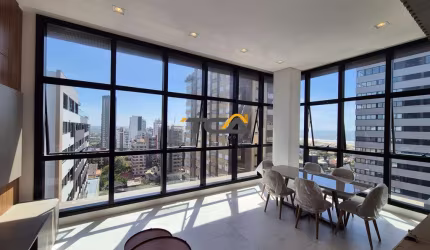 Apartamento 02 suítes com pé direito duplo e vista para o mar