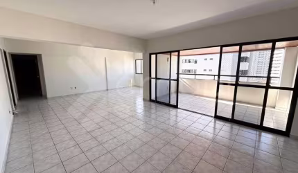 Apartamento à locação em Tirol (Natal/RN) I Condomínio Abbott Galvão | 4 suítes - 192m²