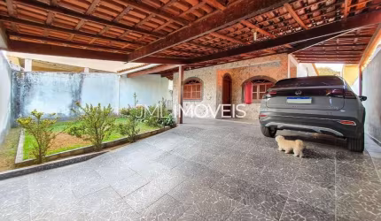 Casa em Saracuruna  -  Duque de Caxias