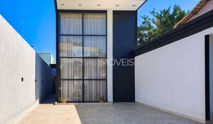 Casa ampla e moderna em Jardim Primavera