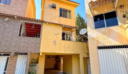 Casa em condominio triplex em Jardim Primavera