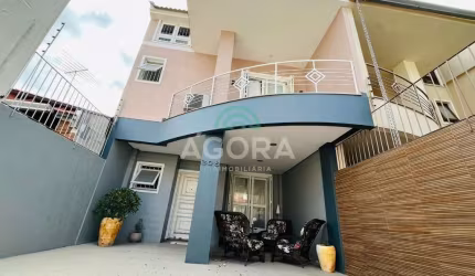 Sobrado de 3(três) dormitórios no bairro Moinhos de Vento