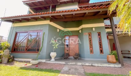 Sobrado com 4 (quatro) dormitórios, sendo 1 (uma) suíte máster, localizado no bairro Bela Vista.
