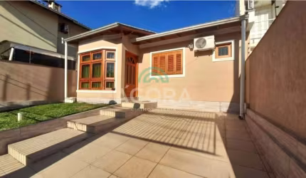 Casa térrea com 2 (dois) dormitórios, localizada no bairro São José, em Canoas.