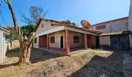 Casa à venda no bairro Clube dos Engenheiros em Araruama/RJ