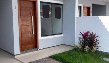 Excelente Casa Térrea com 92m², aproximadamente 7km da BR 101 em São José/SC.