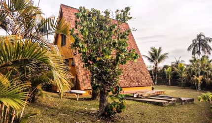 Casa com 2 dormitórios à venda, 200 m² por R$ 1.100.000 - Chales do Imperador - Juiz de Fora
