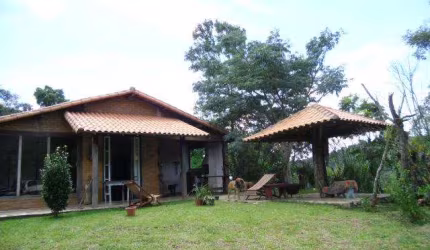 Sítio com 3 dormitórios à venda, 65000 m² por R$ 1.200.000 - Conceição de Ibitipoca - Lima Duarte