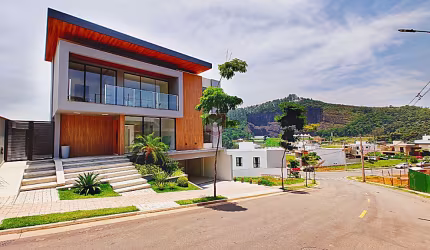 Casa com 4 suítes, no Estrela Alta, em Juiz de Fora/MG