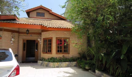 Casa com 3 dormitórios à venda, 160 m² por R$ 990.000,00 - Vila Nhocune - São Paulo/SP