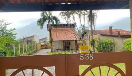 Casa para venda na praia da Lagoinha em Ubatuba!