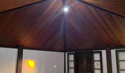 Vendo Mansão de 4 quartos em Niterói /Itaipu com 2000m2