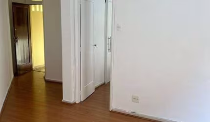 Vendo ótimo apartamento aconchegante de 1 quarto na Urca
