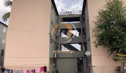 APARTAMENTO C/2 DORMITÓRIOS EM ÓTIMO ESTADO, C/ LOCALIZAÇÃO PRIVILEGIADA