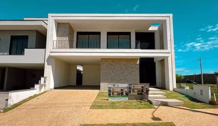 Sobrado à venda no Condomínio Santorini em Paulínia/SP.