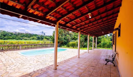 Chácara em Jarinu/SP com 29.000m² de terreno e 158m² de construção Apenas R$ 2.250.000,00.