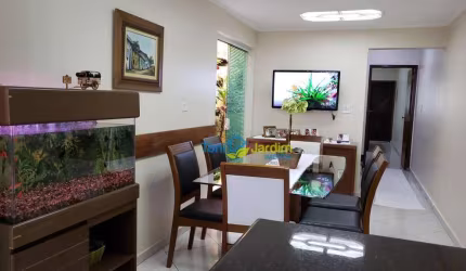 Sobrado à venda, 207 m² por R$ 740.000,00 - Vila Camilópolis - Santo André/SP