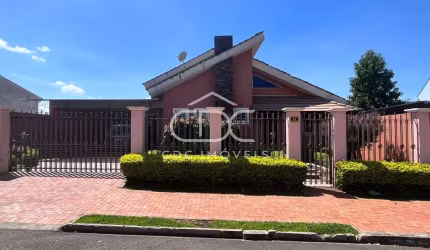 EXCELENTE CASA Á VENDA NO JARDIM CANÃA - CONTORNO