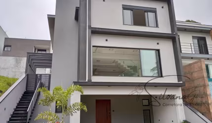 SOBRADO Á VENDA NO CONDOMINIO MOSAICO ESSENCE COM 240M² E 3 SUITES / MOGI DAS CRUZES SP