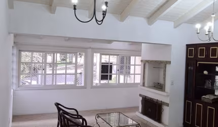 Casa à venda ,  3 quartos e 2 vagas no Cristo Redentor